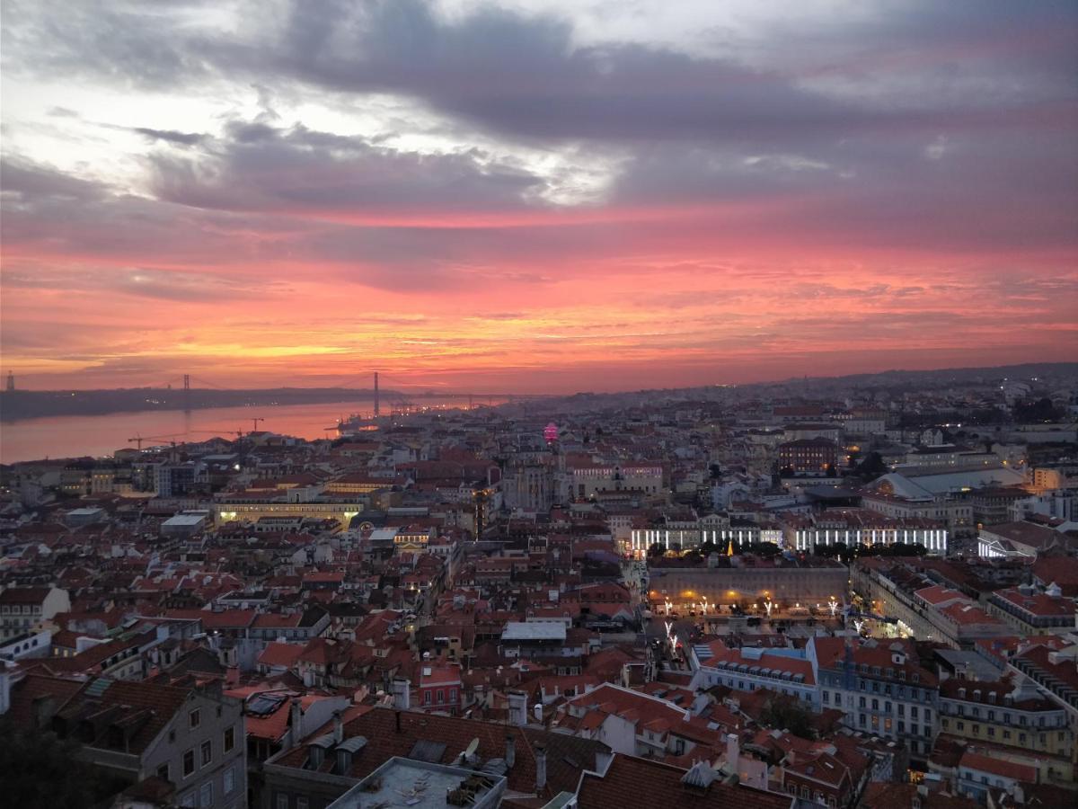 Magnificent Flat With Spectacular Views In Graca Apartment Lisbon Luaran gambar